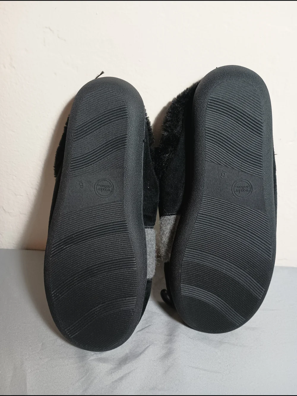 Wonder Nation Boys' Split Bear Slippers